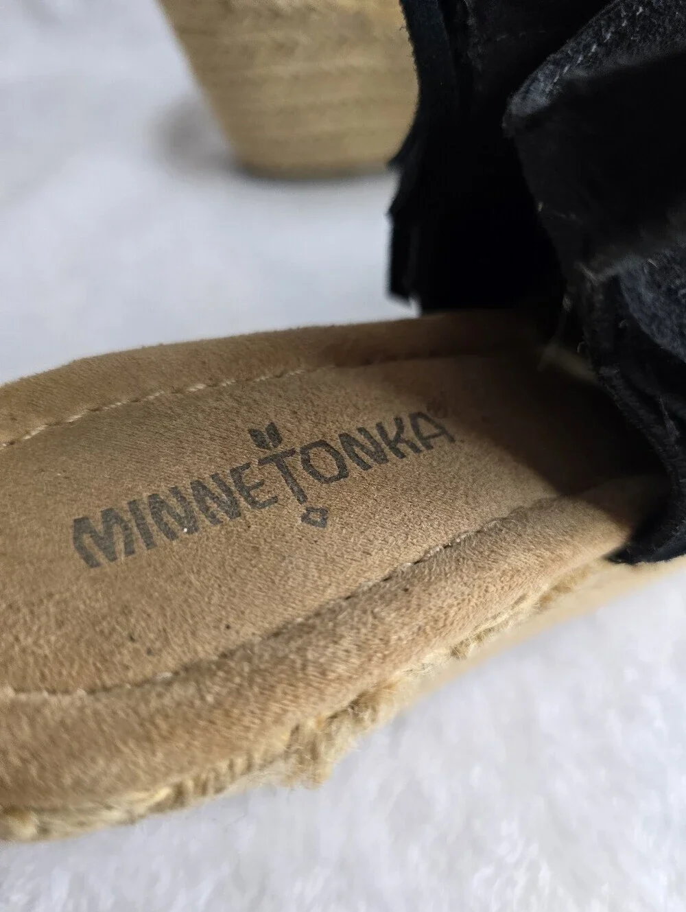 Minnetonka Ashley Fringe Suede Espadrille Wedge Sandals Black Womens Size 6